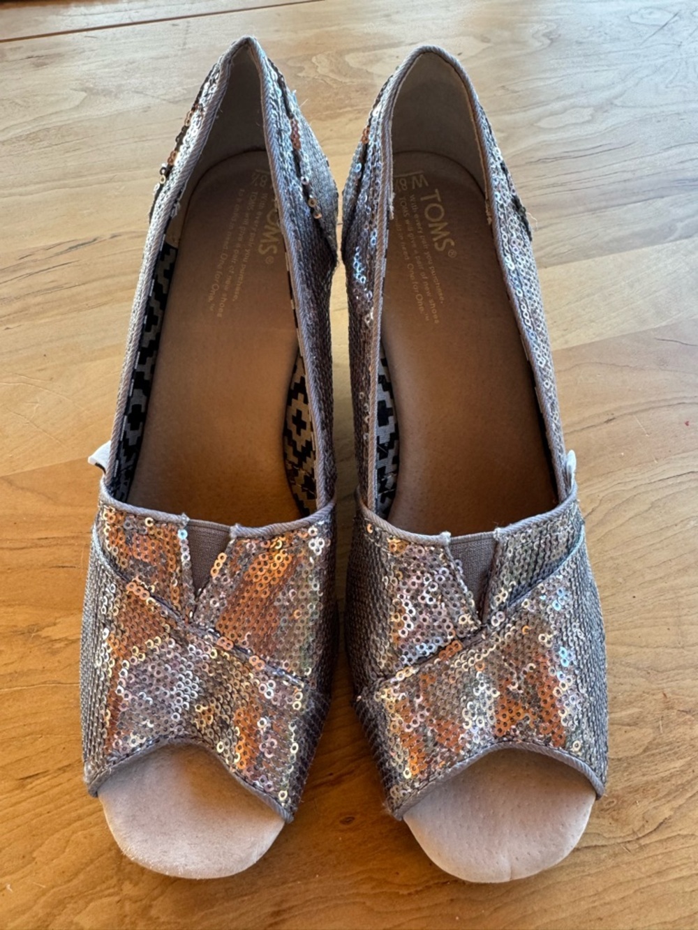 Toms Women's silver Sequin Peep-Toe Flats